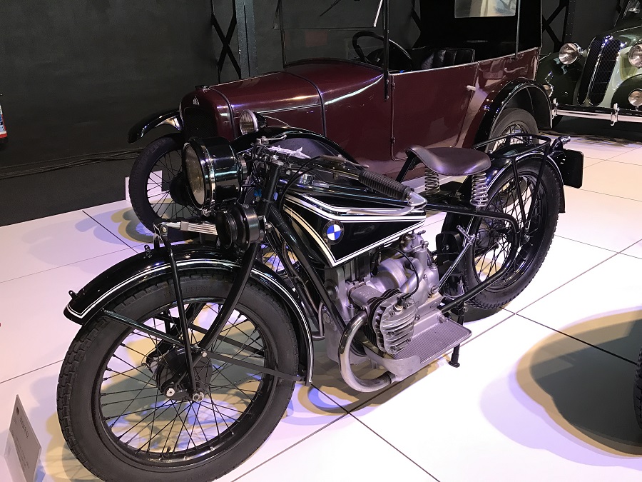 Первый мотоцикл BMW на выставке