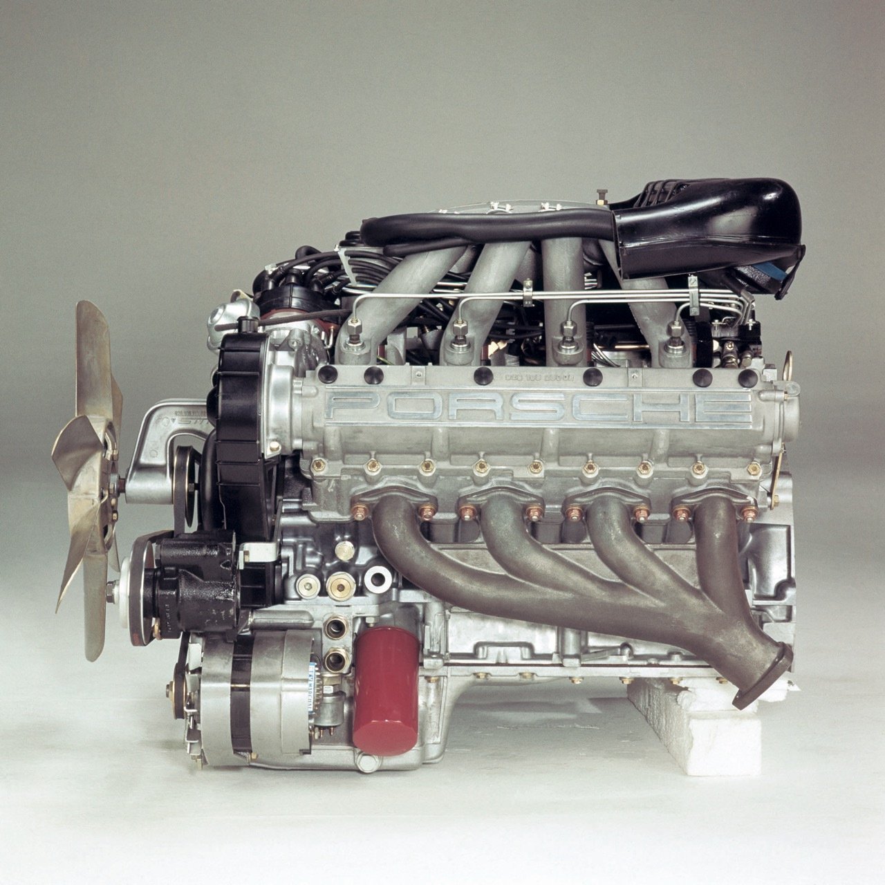 Porsche 928 двигатель